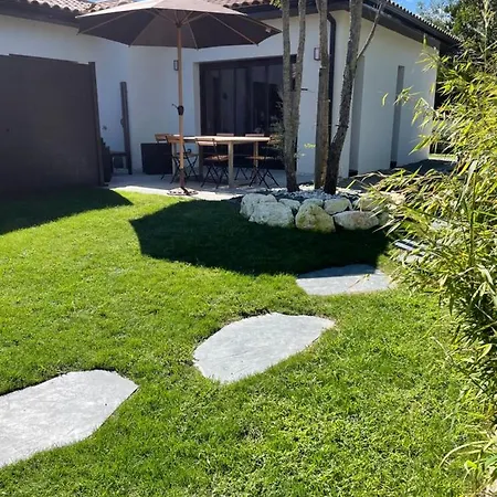 Jolie Avec Et Balneotherapie Villa *
