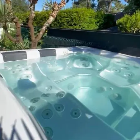 Villa Jolie Avec Et Balneotherapie *